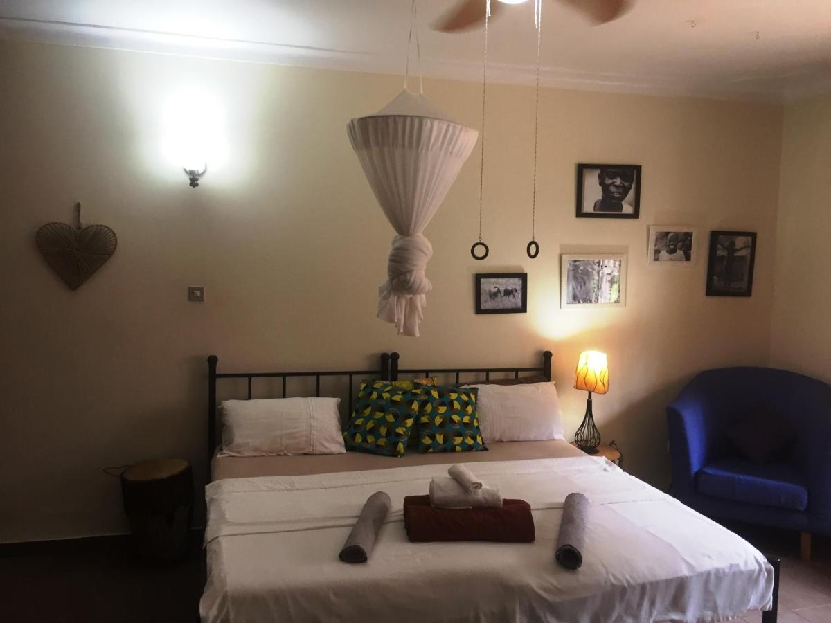 Carpe Diem Guesthouse Entebbe Kültér fotó